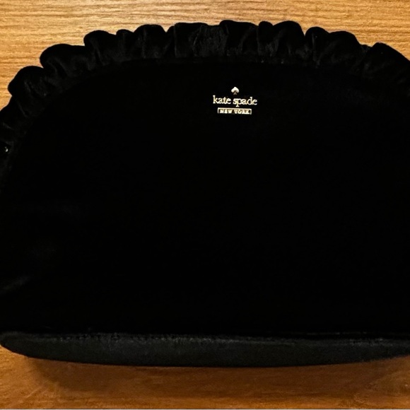 NWOT Kate Spade Velvet Clutch Could be cosmetic bag Ruffles Gold hardware NEW - Picture 7 of 16